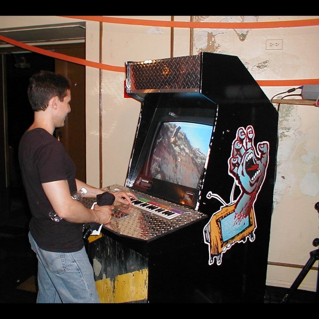 04_art_cade